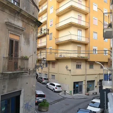 La Casa Di Ludo 恩纳